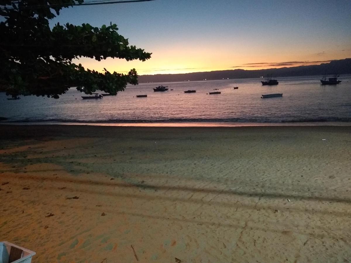 Nena'S Suites Praia de Araçatiba エクステリア 写真